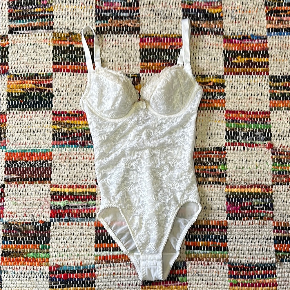 Vintage venchelle sears lace bodysuit
